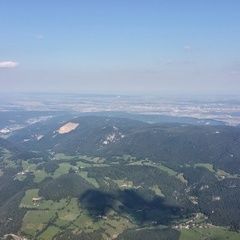 Flugwegposition um 15:01:33: Aufgenommen in der Nähe von Gemeinde Miesenbach, Österreich in 1675 Meter